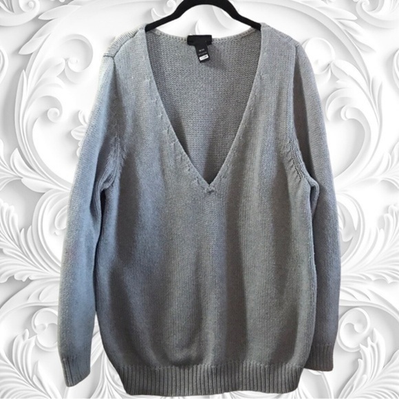 Lane Bryant Grey Deep V-Neck Sweater Size 18/20 - Picture 1 of 3